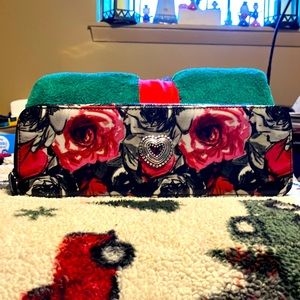 Brighten to go jewelry box floral